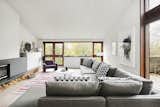 Listed for £5.3M, This Brick Home in London Is Surprisingly Light and Airy - Photo 4 of 10 - 