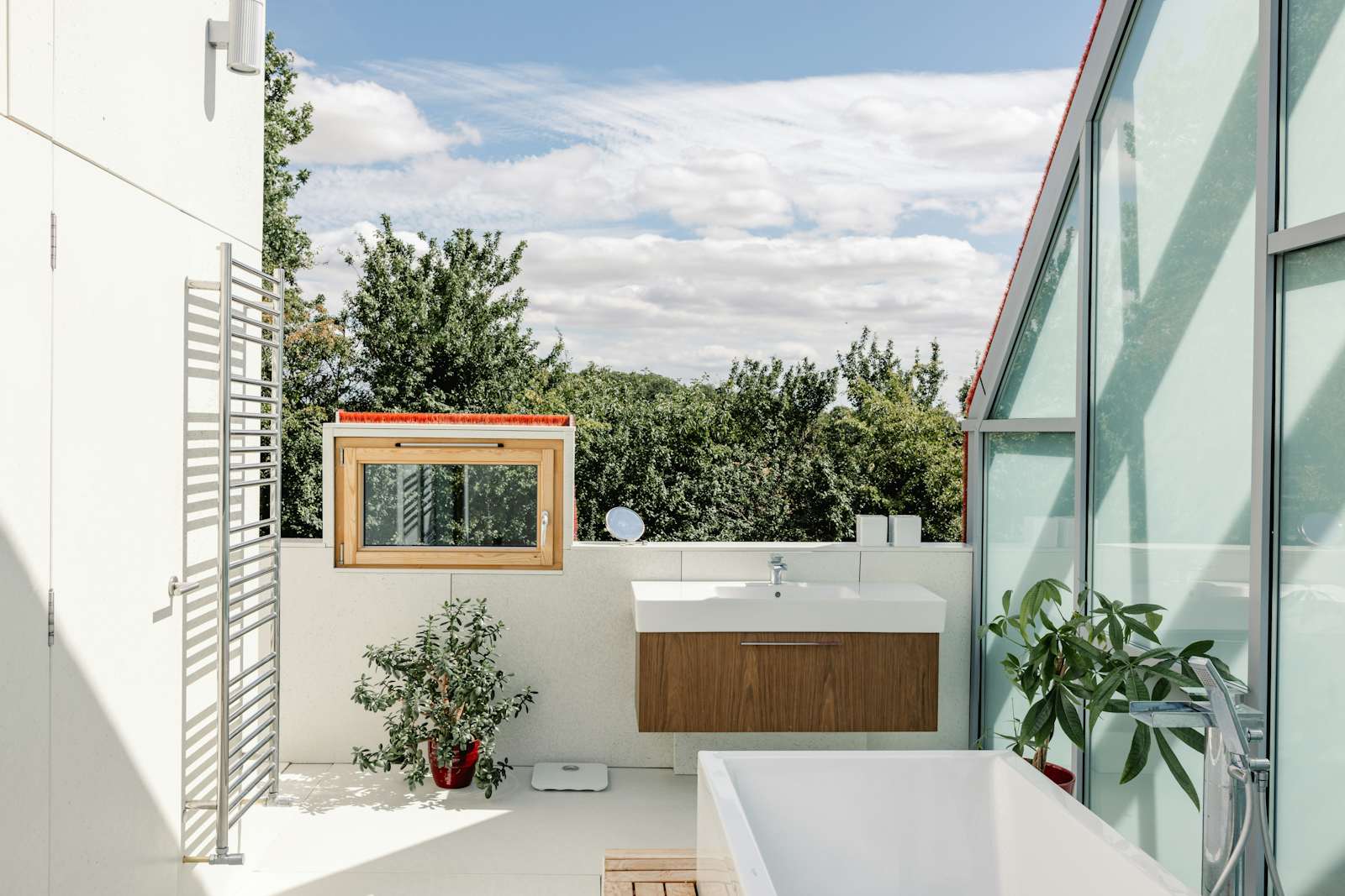 Photo 5 of 11 in England’s Sliding House Glides Onto the Market for £1M