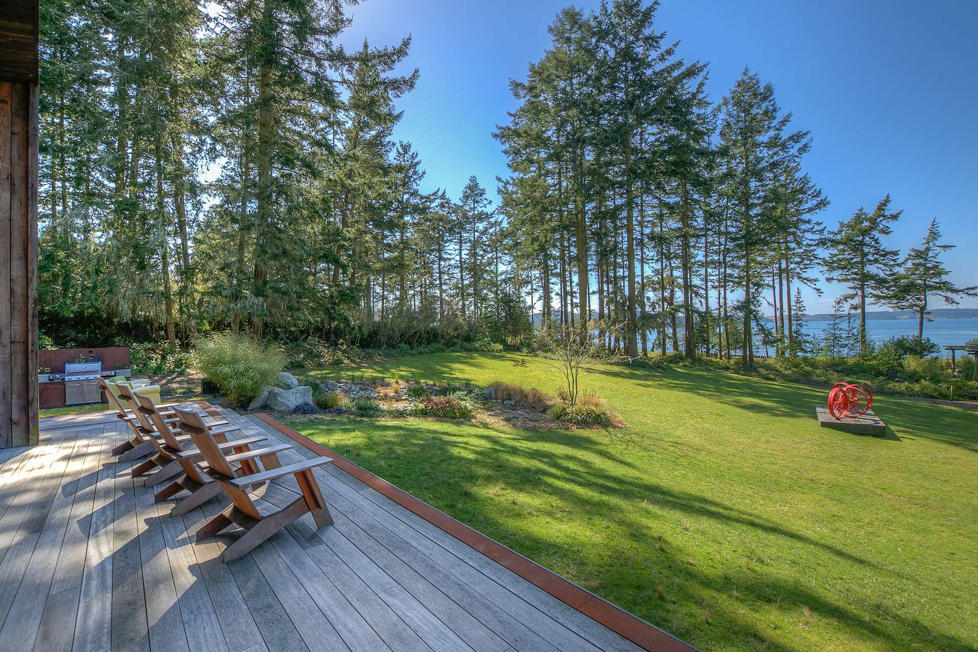 Photo 8 of 12 in For 2.5M, This Cabin in the San Juan Islands Promises the Best Summer Ever Dwell