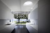 If You Crave Ocean Views, This Glass House Off the Coast of New York Is a Clear Choice - Photo 6 of 8 - 