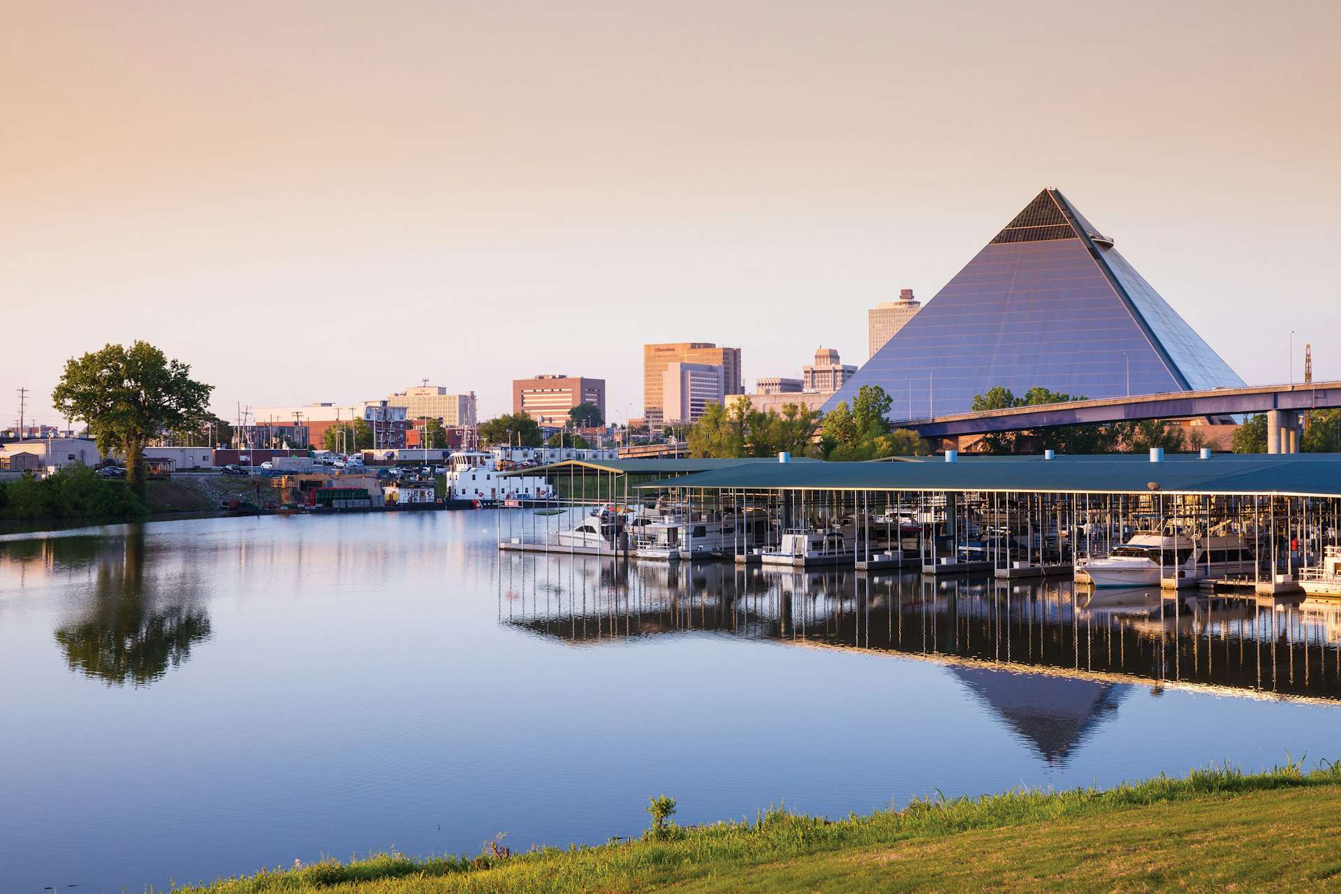 Photo 9 Of 9 In The Best Hotel In America Is Inside The Memphis Pyramid 