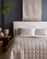 By incorporating the hypoallergenic and temperature-controlling elements of bamboo in their signature quilt-making process, Quince has created the ultimate year-round staple. The 300-thread organic material is delicately soft, yet durable, while the impeccable square weave adds a timeless touch. 