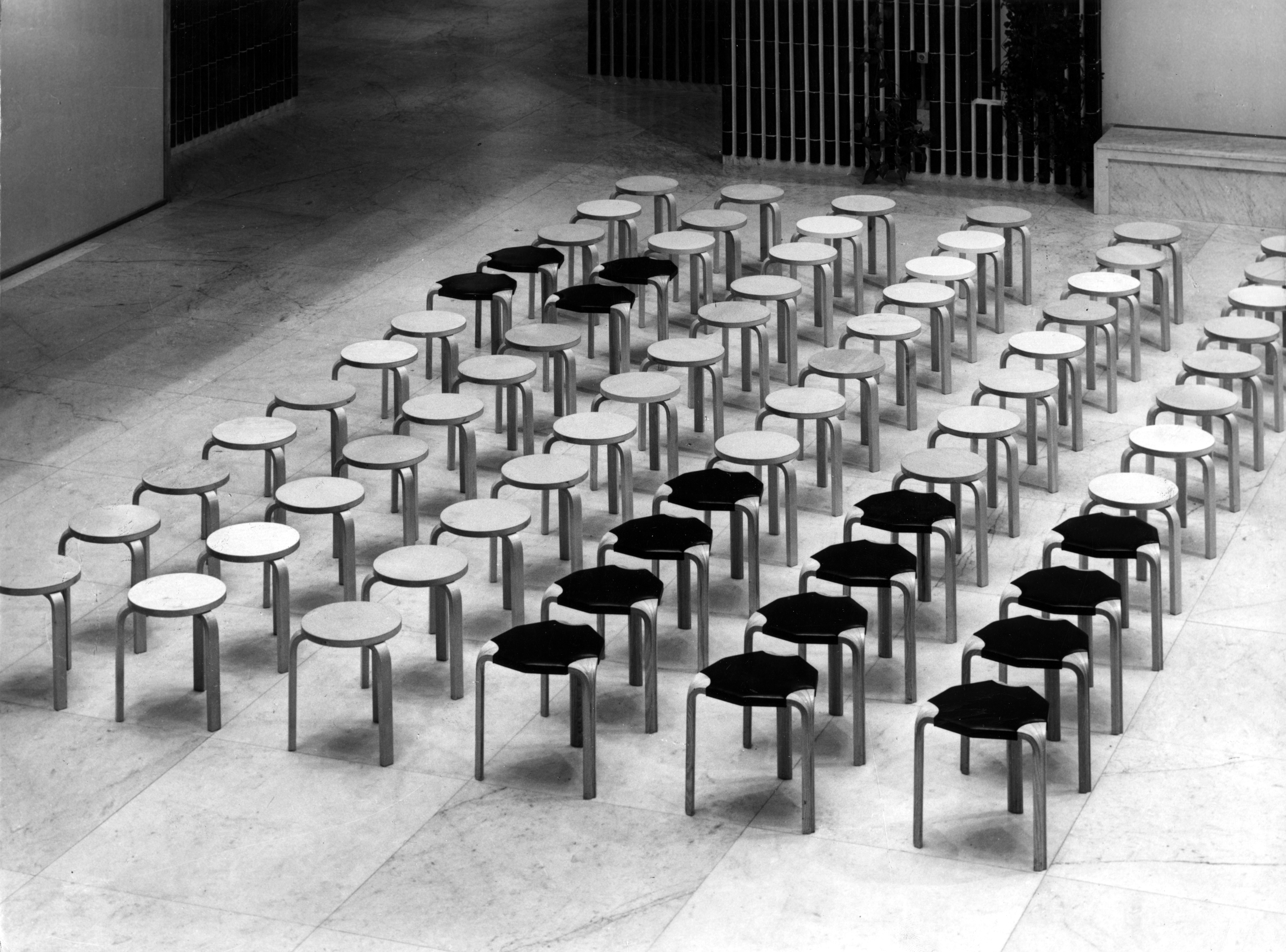 Artek Alvar Aalto Anniversary Colors Stool 60 - Artek Alvar
