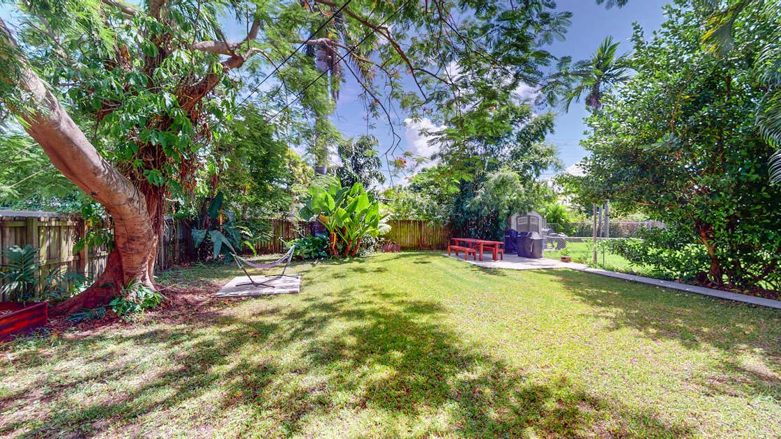 Photo 9 of 9 in In Miami, a Midcentury Bungalow With Nautical Vibes