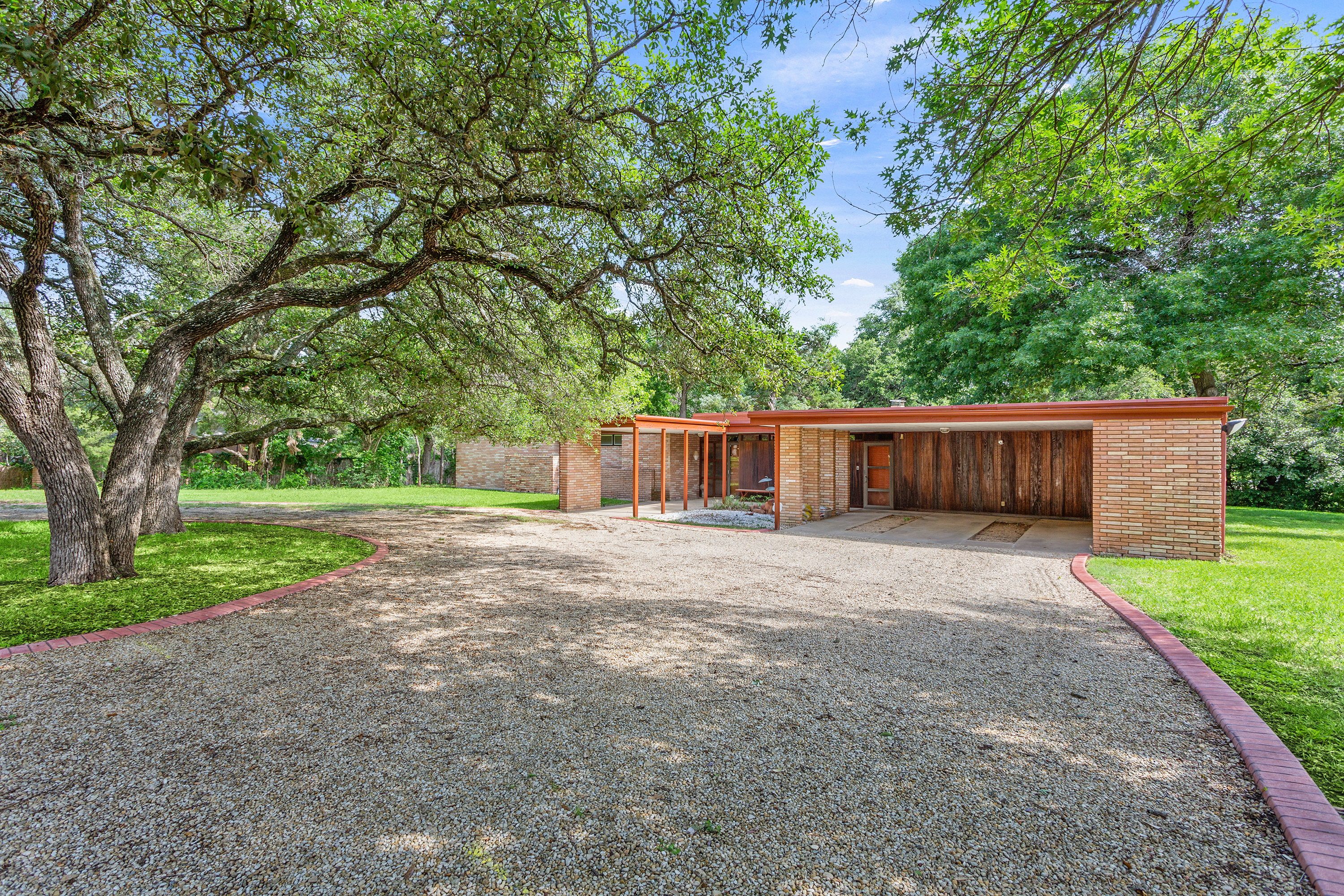 original.jpg?ar=1:1&fit=crop