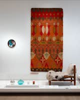 A section of the show includes a plate by Mexican artist José Feher from 1957, Colombian designer Jaime Gutiérrez Lega’s 1972 Ovejo armchair, and a 1956 textile by American-born Cynthia Sargent, who emigrated to Mexico, among other works.