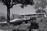 The 1950 Zimmerman House by modernist architect Craig Ellwood. Photo by Julius Shulman; courtesy © J. Paul Getty Trust. Getty Research Institute, Los Angeles.  Photo 1 of 3 in Chris Pratt and Katherine Schwarzenegger Demolished a Craig Ellwood, and the Internet Is Furious