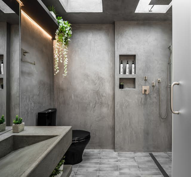 Photo 9 Of 11 In Yes, You Can Have A Dream Bathroom In A Tiny Home—this 