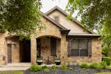 After the 2021 Winter Storm, a Texas Home proprietor Reworked Their Stone Ranch Proper right into a Photograph voltaic Powerhouse