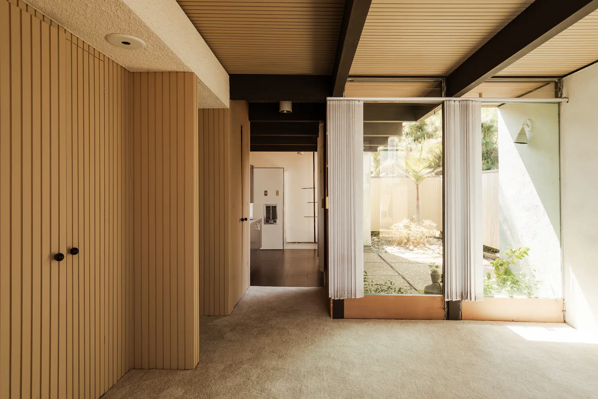 Photo 8 of 11 in A $2.2M L.A. Midcentury Hits the Market for the First ...