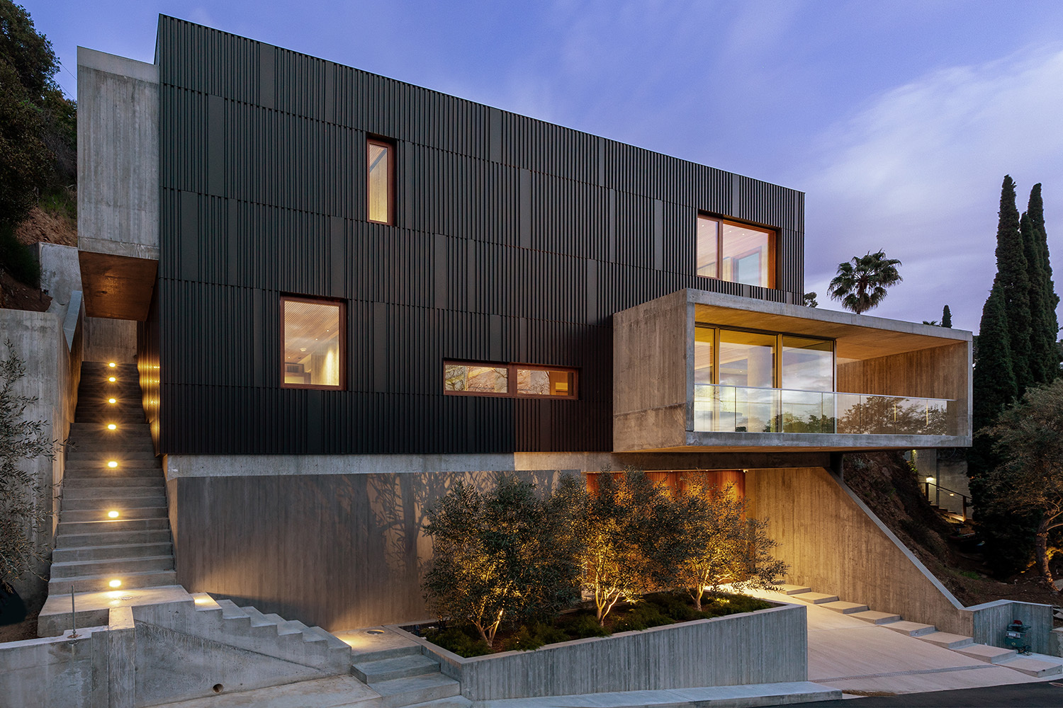 You Can See the Hollywood Sign From this Monumental $4.5M