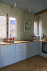 In Paris, a Top-Floor Loft in a Former Artist’s Atelier Seeks $2M - Photo 10 of 12 - 