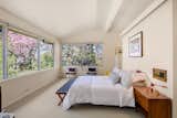 This $1.3M Oregon Midcentury Survived a Fallen Tree—and It’s All the Better for It - Photo 9 of 14 - 