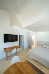 An Experimental Eric Owen Moss Home Is Up for Rent a Block From the Beach - Photo 8 of 11 - 