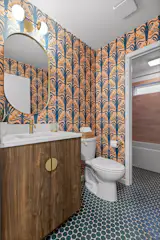 This $1.1M Tennessee Midcentury Is a Ray of ’60s Sunshine - Photo 9 of 10 - 