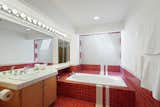 The Glass-Encased Dining Room Is the Star of This $1.5M Hudson River Midcentury - Photo 13 of 15 - 