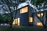 This $1.7M Oregon Midcentury Had a Cameo in “Portlandia” - Photo 13 of 14 - 