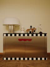 Charly made the dresser in his bedroom himself out of MDF boards.