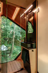 Caption about sauna finishings.