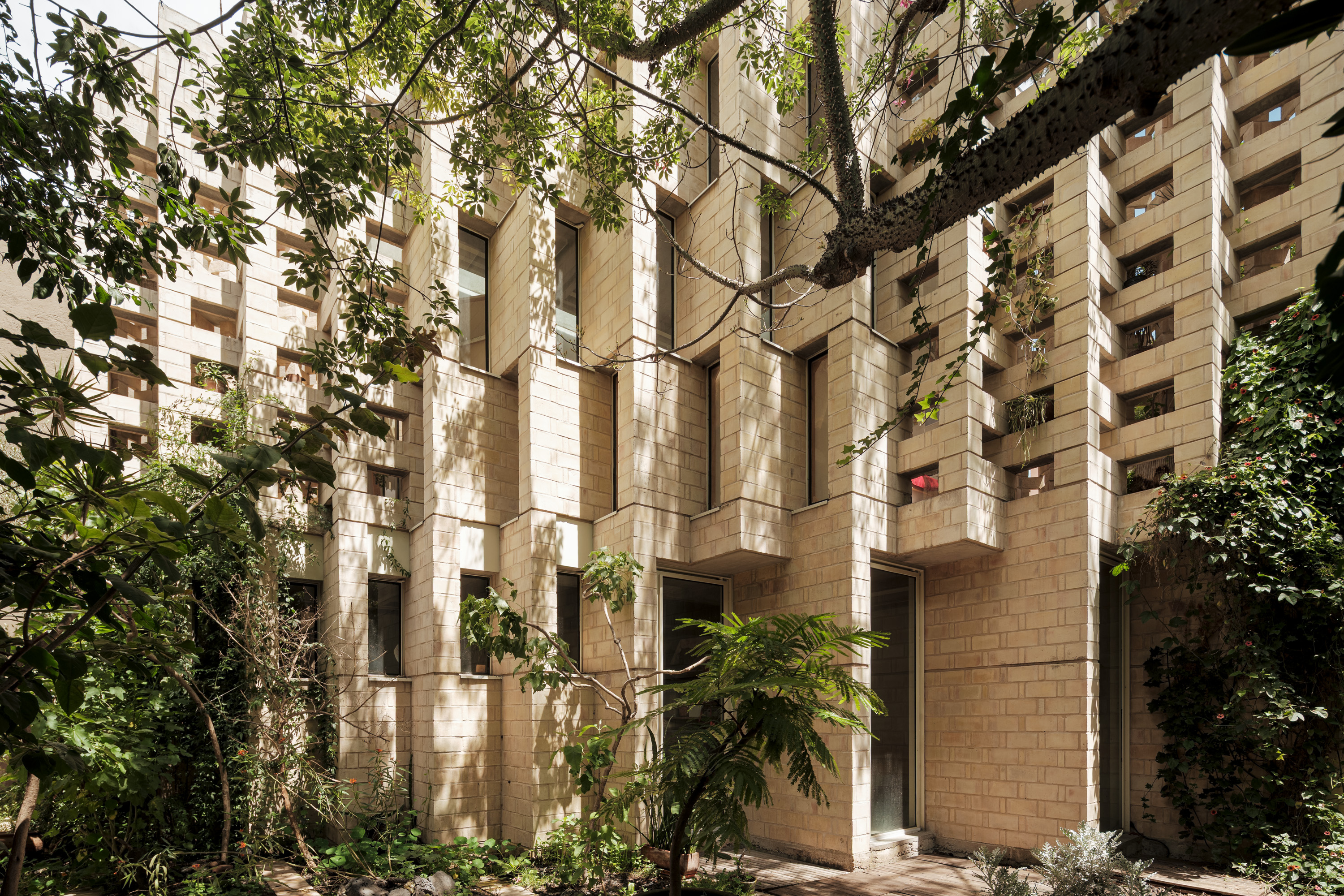 This Mexico City Artist's Studio Is Wrapped in a Mesmerizing Brick
