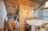 This 19th-Century Mill in Ontario Comes With a Waterfall - Photo 11 of 15 - 