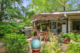 This $525K Detroit Midcentury Just Listed for the First Time in 50 Years - Photo 12 of 15 -