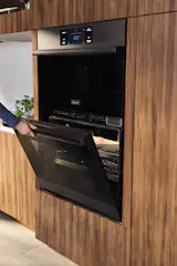 The Dacor combi oven is another example of form and functionality coming together, combining the power of a microwave and convection technology to enable searing, broiling, and even healthy frying.