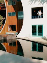 The exterior stucco wrapper, says Haeg, “is a deco mix with mica dust in it, so it kind of sparkled. It doesn’t sparkle as much as it used to, but it was meant to be fun.”