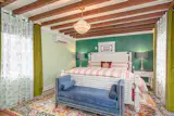 In Savannah, an 1884 Victorian With a Fairytale Facade Asks $2.8M - Photo 10 of 14 - 