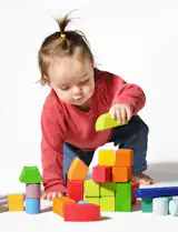 For its Building Block Set, Grimm’s takes design inspiration from Romanesque architecture and introduces the arch shape to young builders.