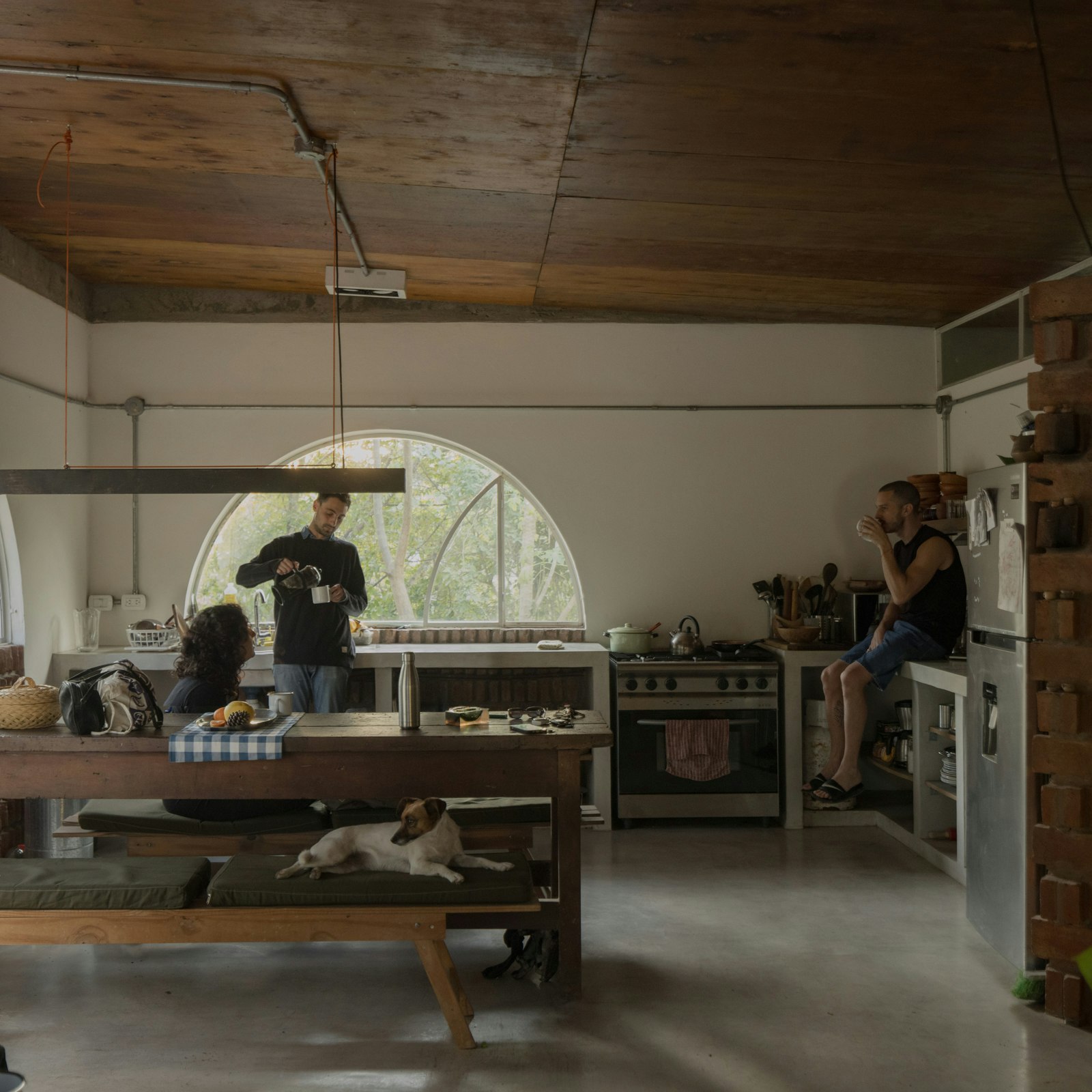 This Artist Left the City for a Jungle Studio — And What He Found There Is Unbelievable