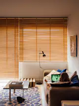 The Lisbon light, which changes throughout the day, has become an element of the house, with reflections and shadows setting the mood and the use of the rooms.