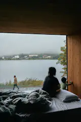 A path tracing the edge of the lake leads to nearby hot springs and restaurants.
