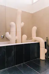 Elisa Uberti’s La Salle de Bain occupied the villa’s upstairs bathroom.