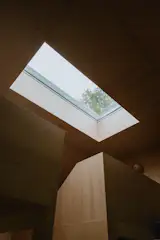 It can be programmed to open and close at certain times of the day.
