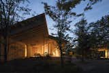 Kengo Kuma’s Roof/Birds Compound Lands on the Market in Japan for $10M
