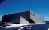 The ‘Notch Facade’ of the Best Store in Sacramento.
Photo / Architect: Sculpture In The Environment (SITE)