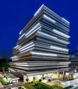 100PP
SINGAPORE
12,600 SQM, BUILT 2014
By Ministry Of Design
http://modonline.com/projects/100pp