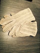 Driving gloves/sun protection  Photo 4 of 7 in What's in my bag by Lara Deam