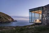  Photo 11 of 12 in Cantilever by Clifford Nies from The Seascape Retreat is an Exemplary Romantic Getaway