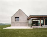 A Former Wine Press House Becomes a Modern Vineyard Home - Photo 4 of 14 - 