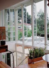 #ElliotHouse #modern #midcentury #1930 #restoration #Schindler #lighting #windows #exterior #outside #dynamic #angles #interior #naturallight #staircase #deck #table #wood  #SilverLake #LosAngeles #MarmolRadziner