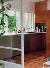 #ElliotHouse #modern #midcentury #1930 #restoration #Schindler #lighting #interior #inside #wood #kitchen #sink #dynamic #angles #SilverLake #LosAngeles #MarmolRadziner