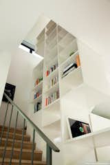 #RatnerResidence #modern #midcentury #canyon #two-story #structural #wood #concrete #interior #inside #windows #glass #staircase #bookshelves #MarmolRadziner