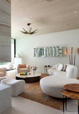 #SummitridgeResidence #modern #midcentury #levels #interior #inside #livingroom #seating #table #chairs #windows #glass #naturallight #BeverlyHills #MarmolRadziner