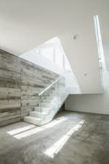 #danbrunn #zigzag #residence #beachfront #venice #california #glass #windows #stairs #interior