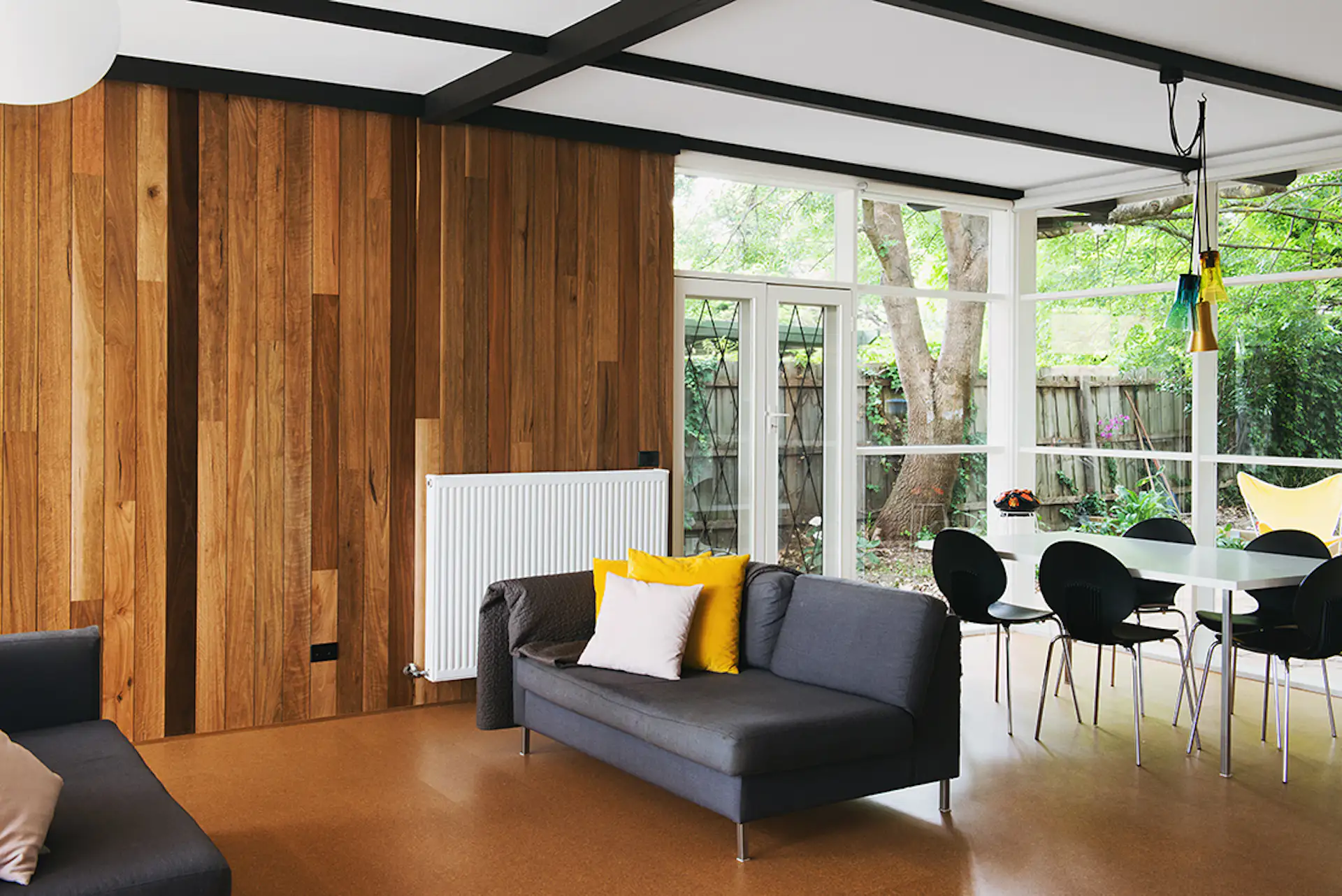 View of Photo 4 of 15 in An Australian Renovation Gives New Life to Midcentury ...