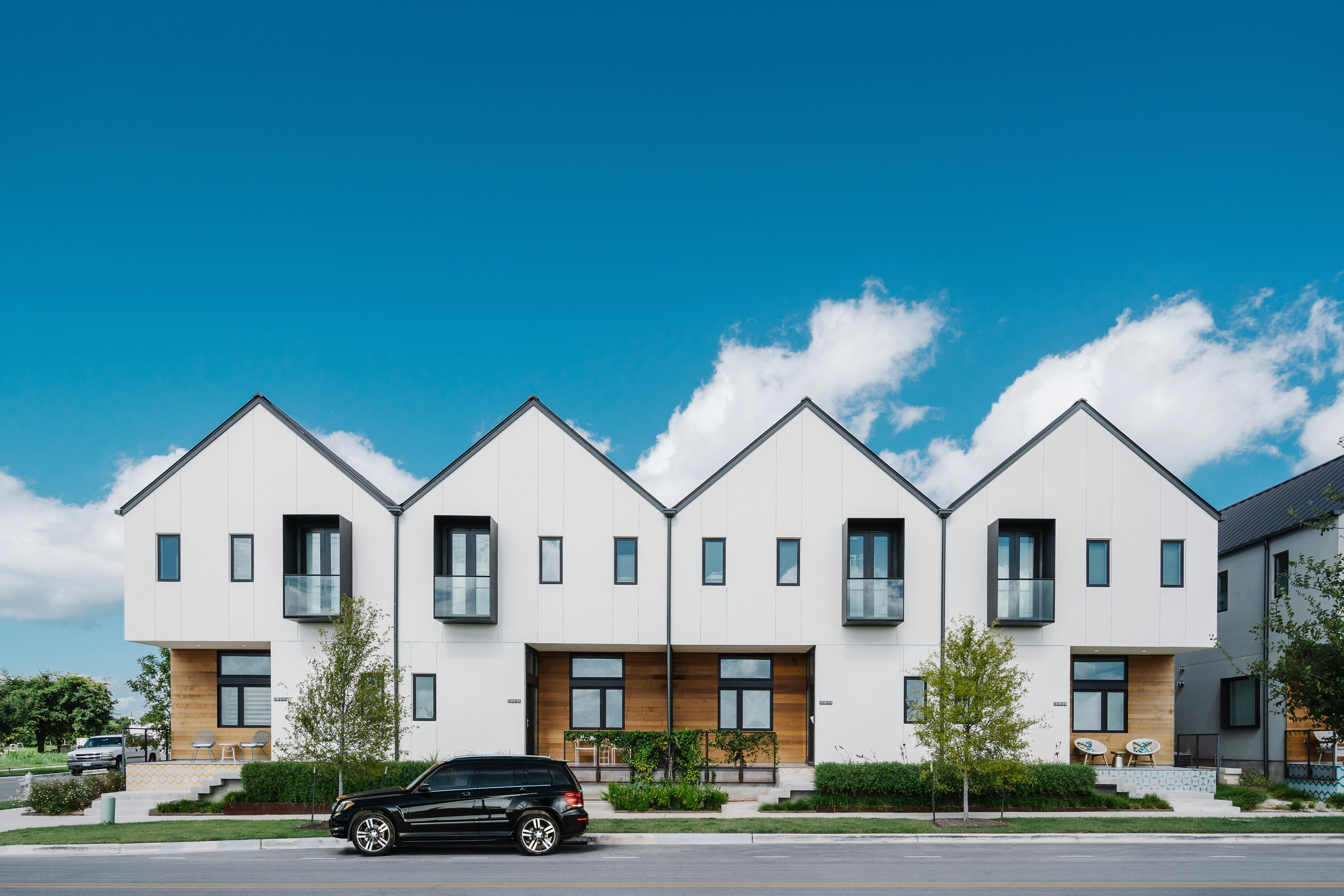 Families move into Austin Habitat for Humanity's affordable Mueller  townhomes