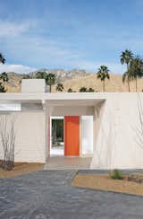  Photo 13 of 23 in Exterior by Jon Poetzl from These Midcentury Homes Are Hidden Gems in the Desert