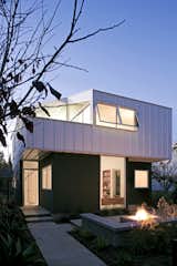  Photo 3 of 7 in Floating Bungalow by Barbara Bestor Architecture